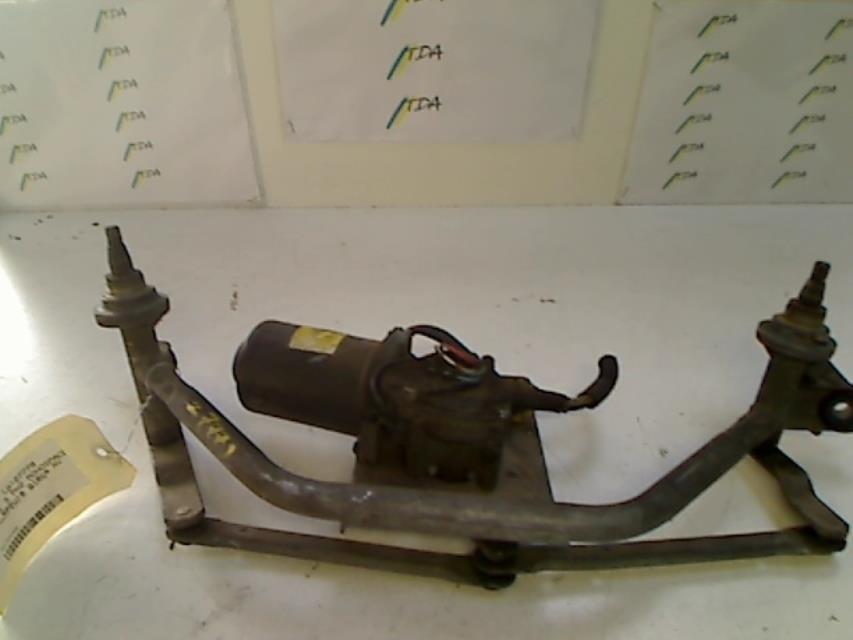 Motor de limpiaparabrisas delantero