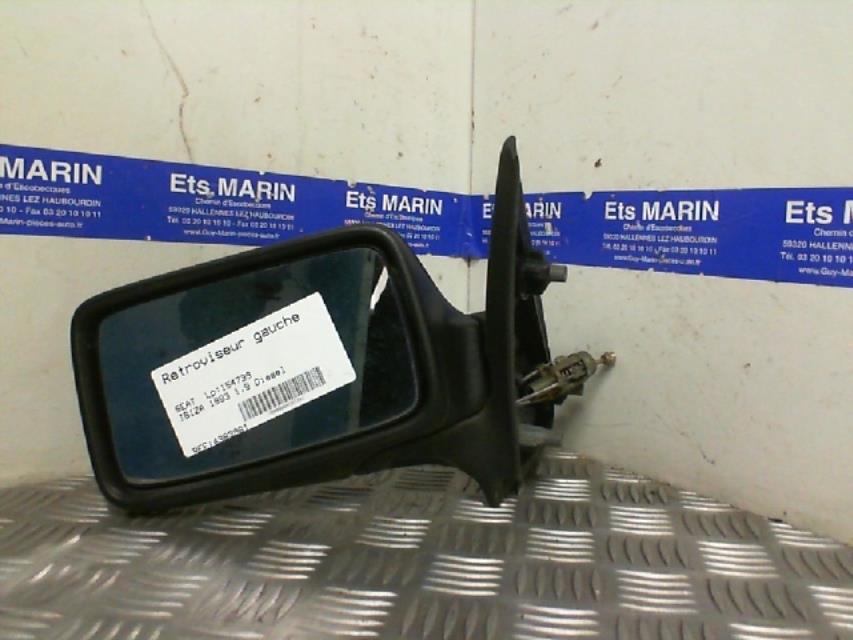 Retrovisor izquierdo