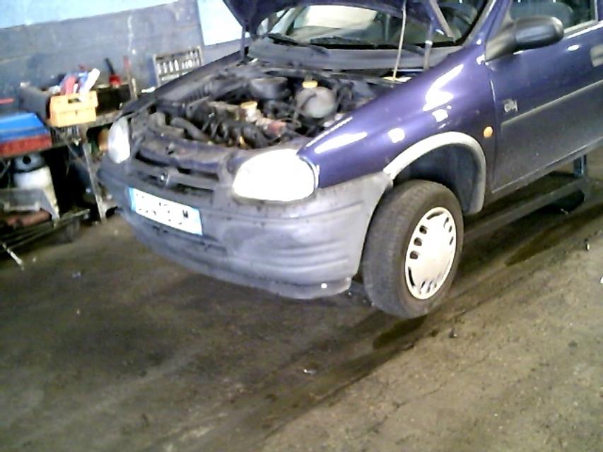 Poignee porte avant gauche