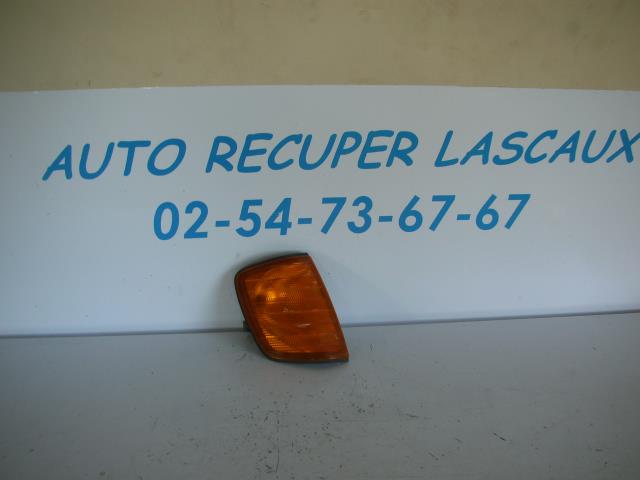 Gruppo ottico anteriore secondario destro (luci)(freccia)