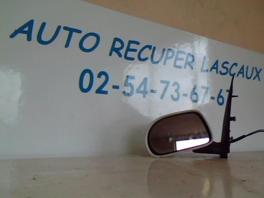 Retrovisor izquierdo