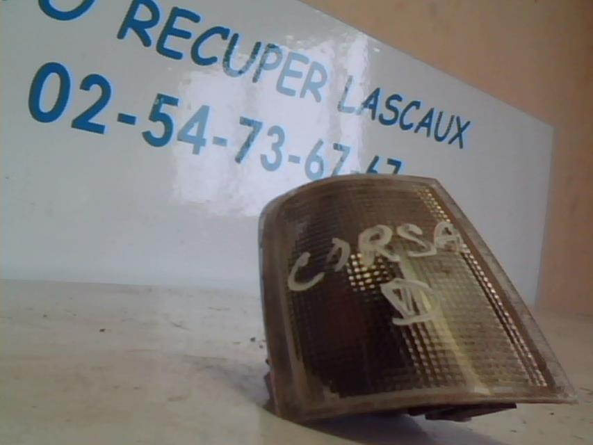 Optique avant secondaire droit (feux)(clignotant)