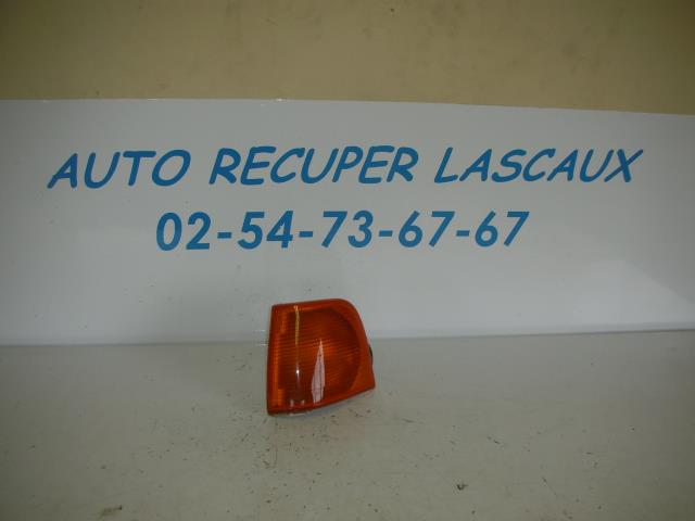 Gruppo ottico anteriore secondario sinistro (luci)(freccia)