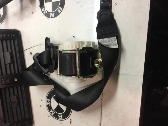Ceinture avant droit
