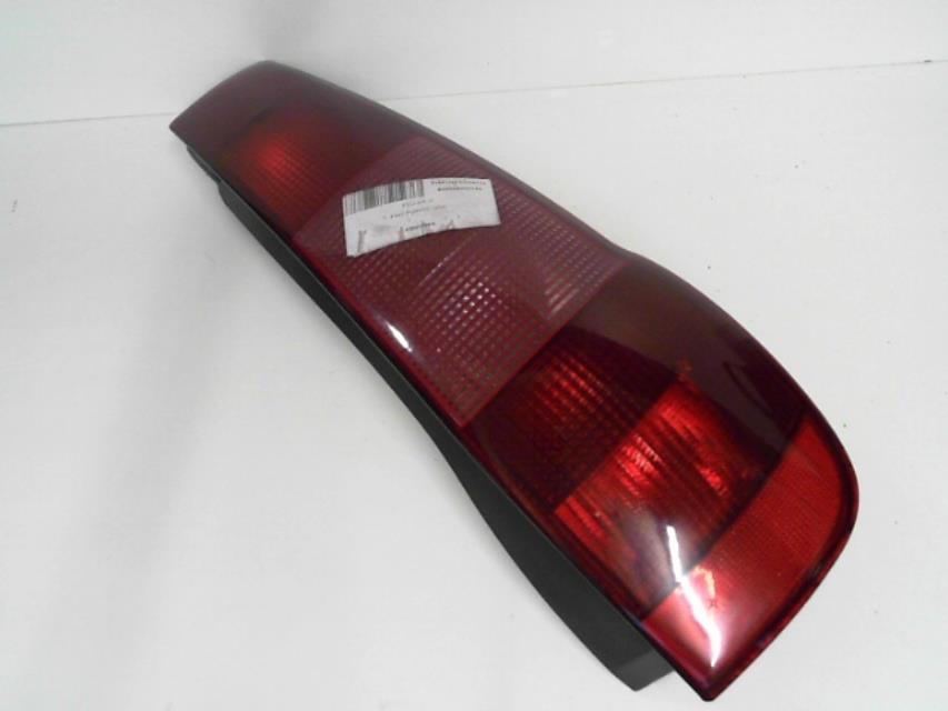 Fanale posteriore principale destro (luci)