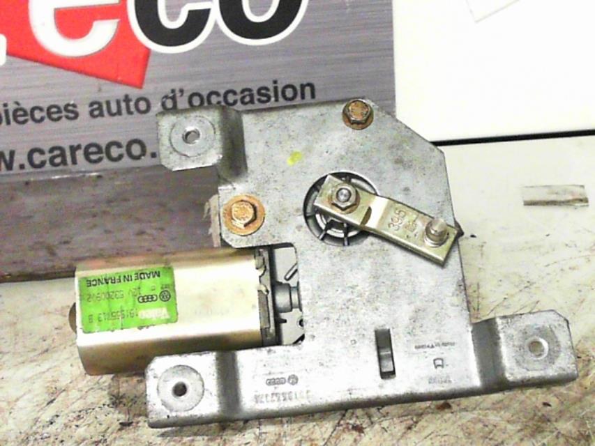Moteur essuie glace avant