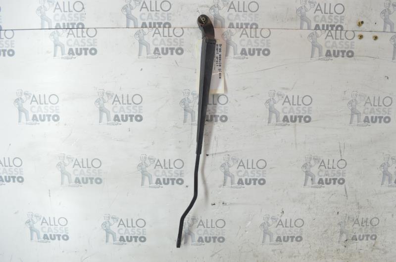 Braccio tergicristallo anteriore destro