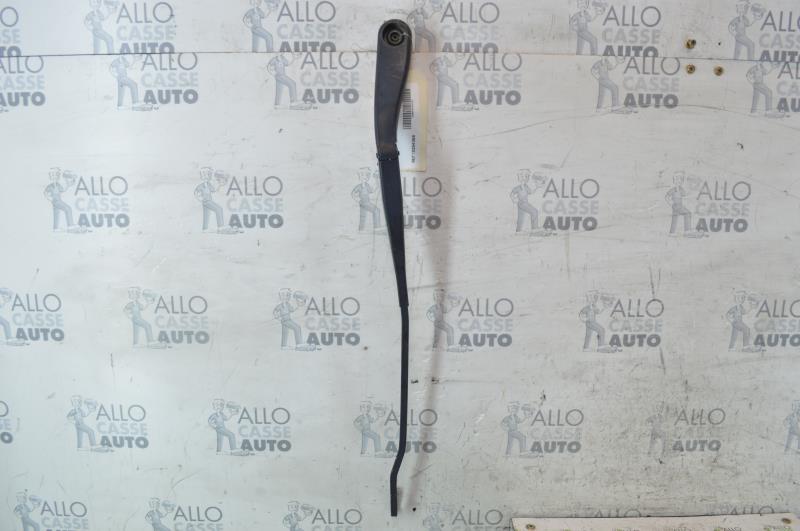 Braccio tergicristallo anteriore destro