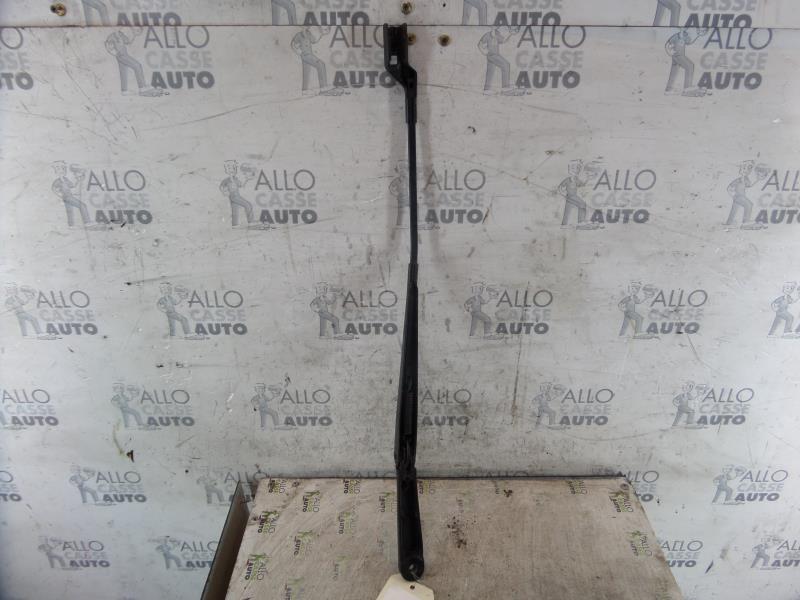 Braccio tergicristallo anteriore destro