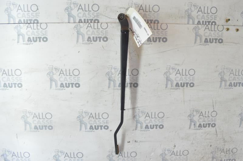 Braccio tergicristallo anteriore sinistro