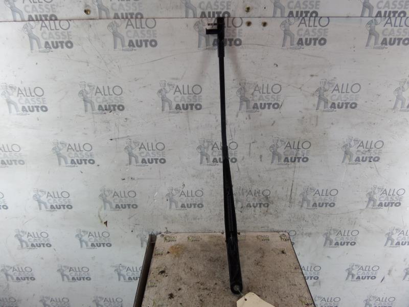 Braccio tergicristallo anteriore sinistro