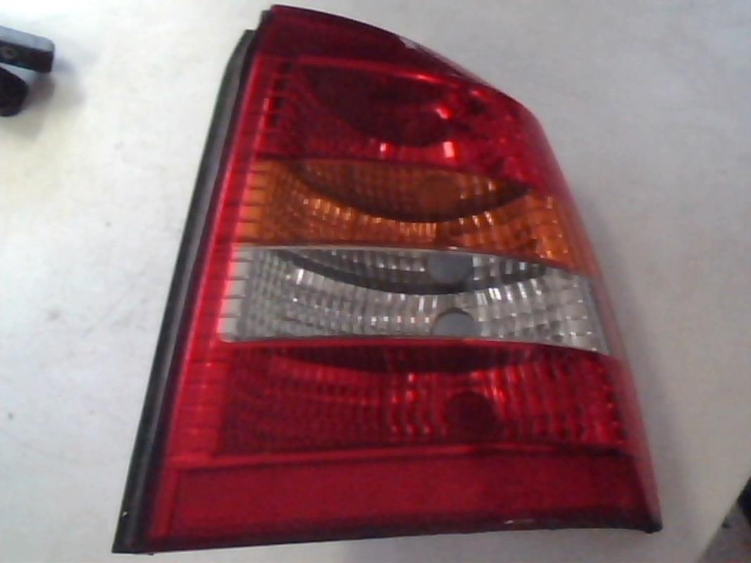 Fanale posteriore principale destro (luci)
