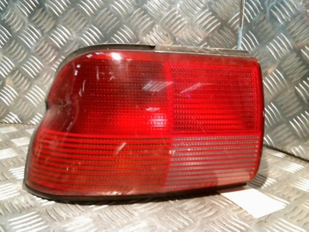 Fanale posteriore principale sinistro (luci)