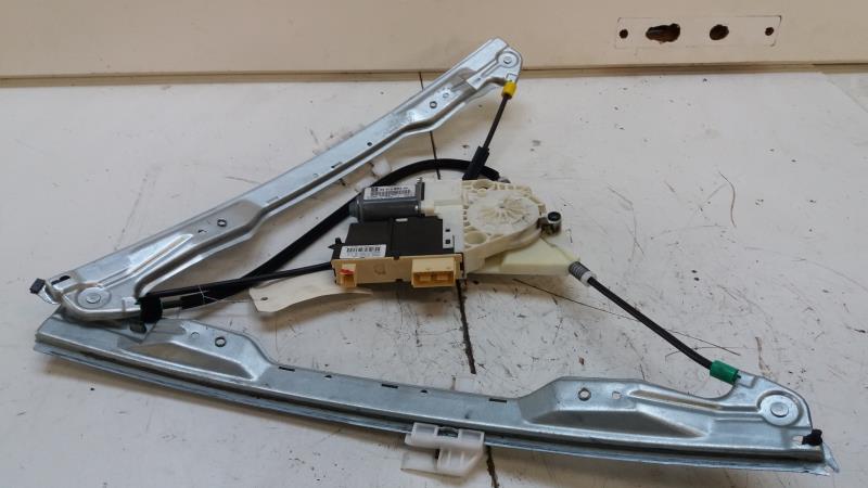 Leve vitre electrique avant droit