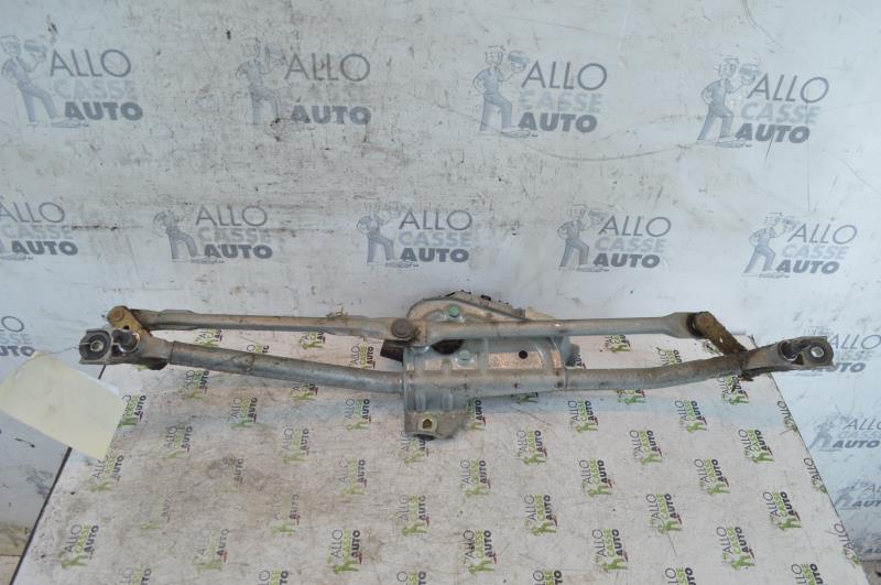 Moteur essuie glace avant
