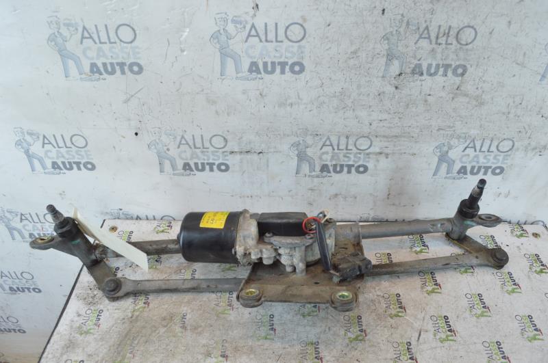 Moteur essuie glace avant