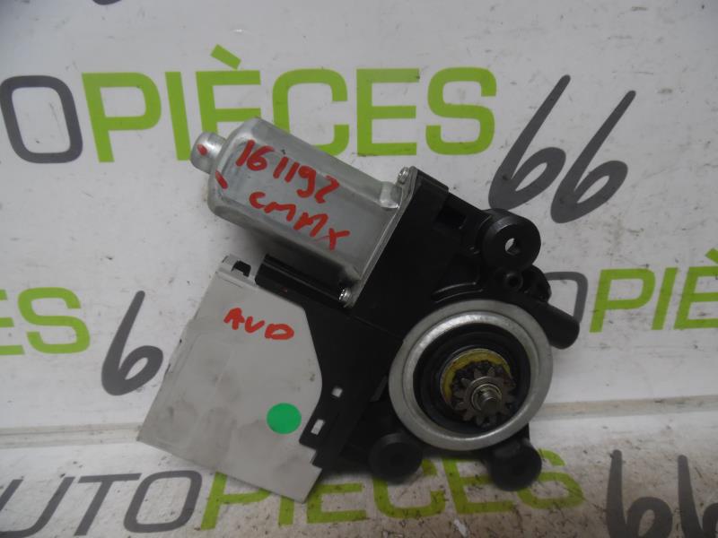 Moteur leve vitre avant droit