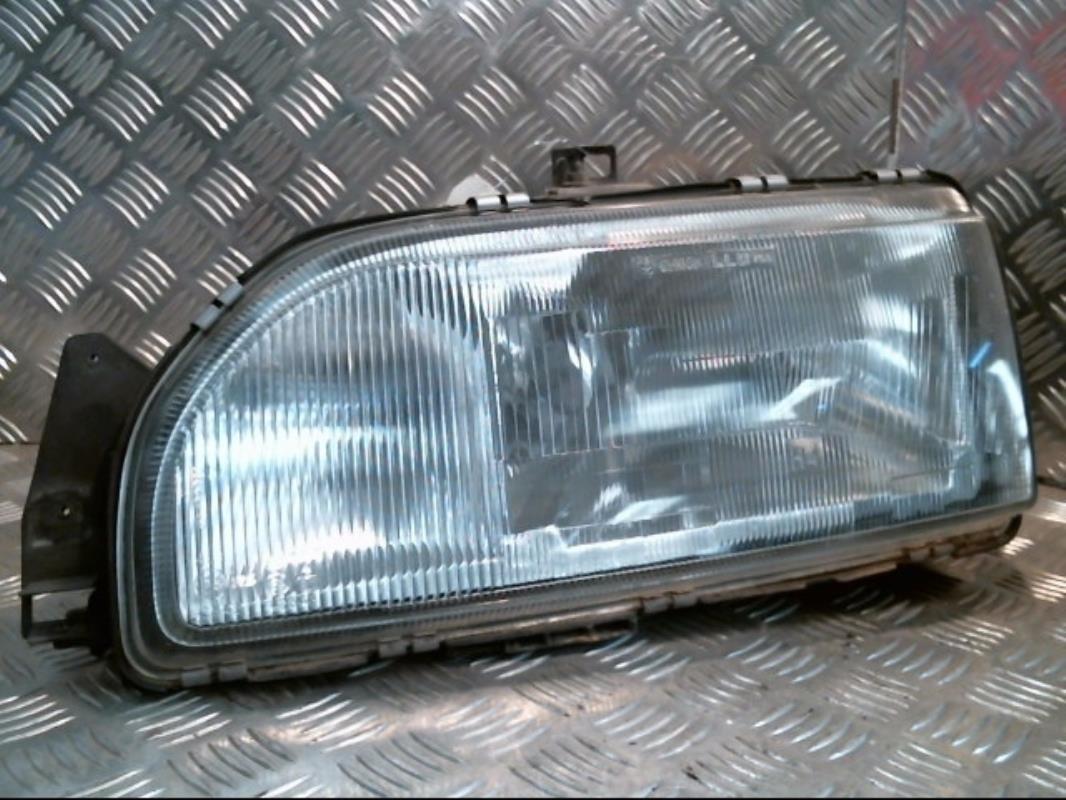 Gruppo ottico anteriore principale sinistro (luci)(faro)