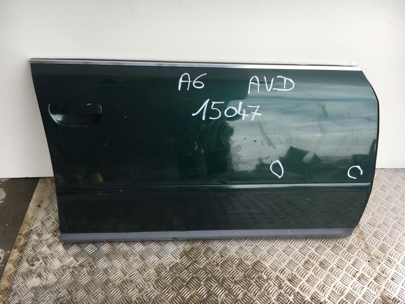Panel de puerta delantera derecha