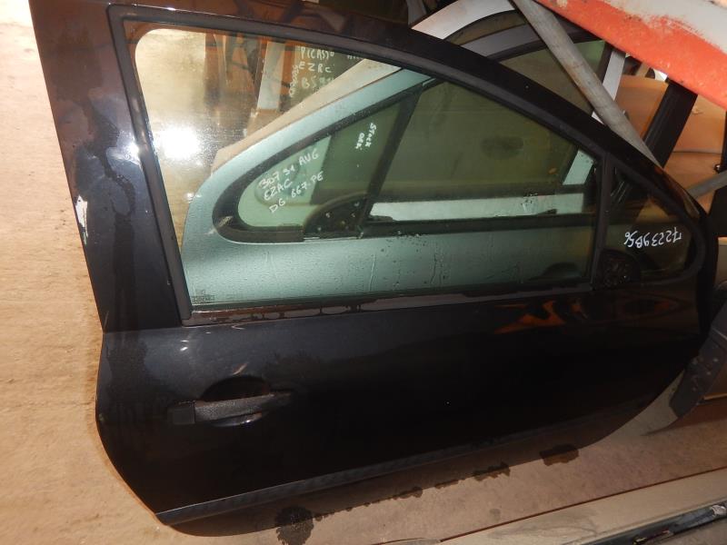 Porte avant droit