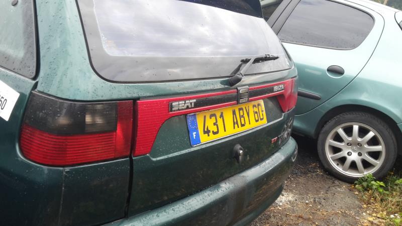 Retrovisor derecho