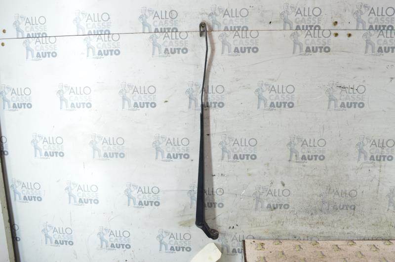 Braccio tergicristallo anteriore destro