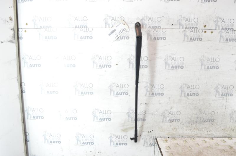 Braccio tergicristallo anteriore destro