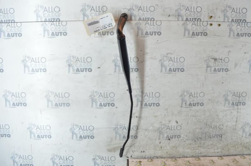 Braccio tergicristallo anteriore destro