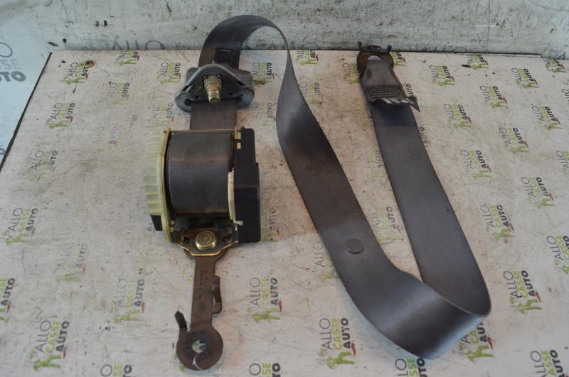 Ceinture avant droit