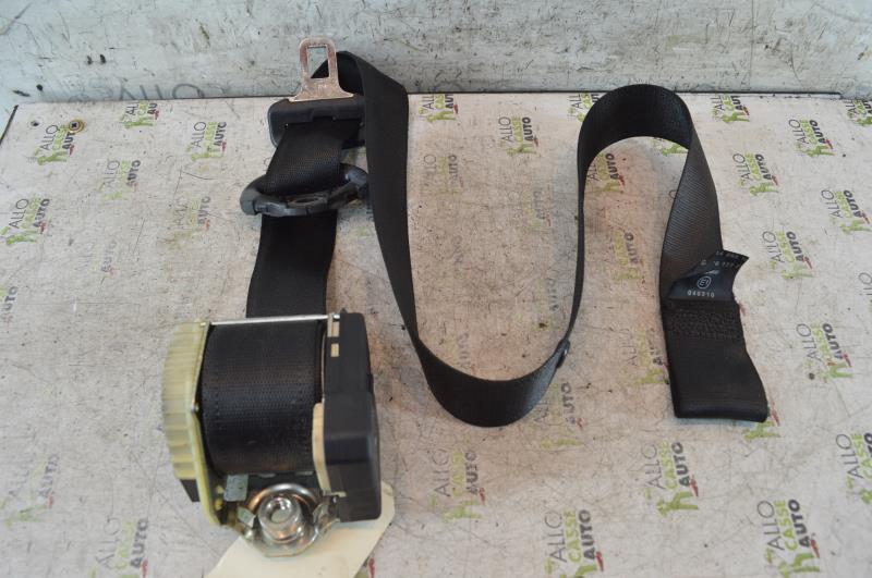 Ceinture avant gauche