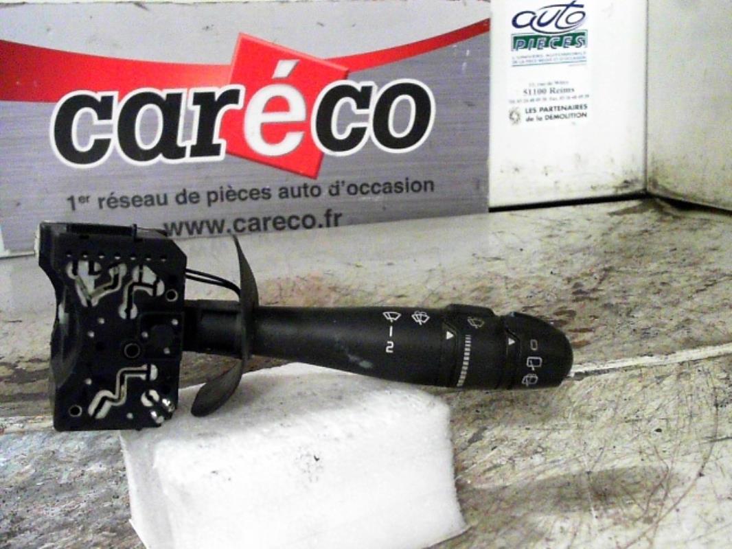 Commodo d'essuie glaces