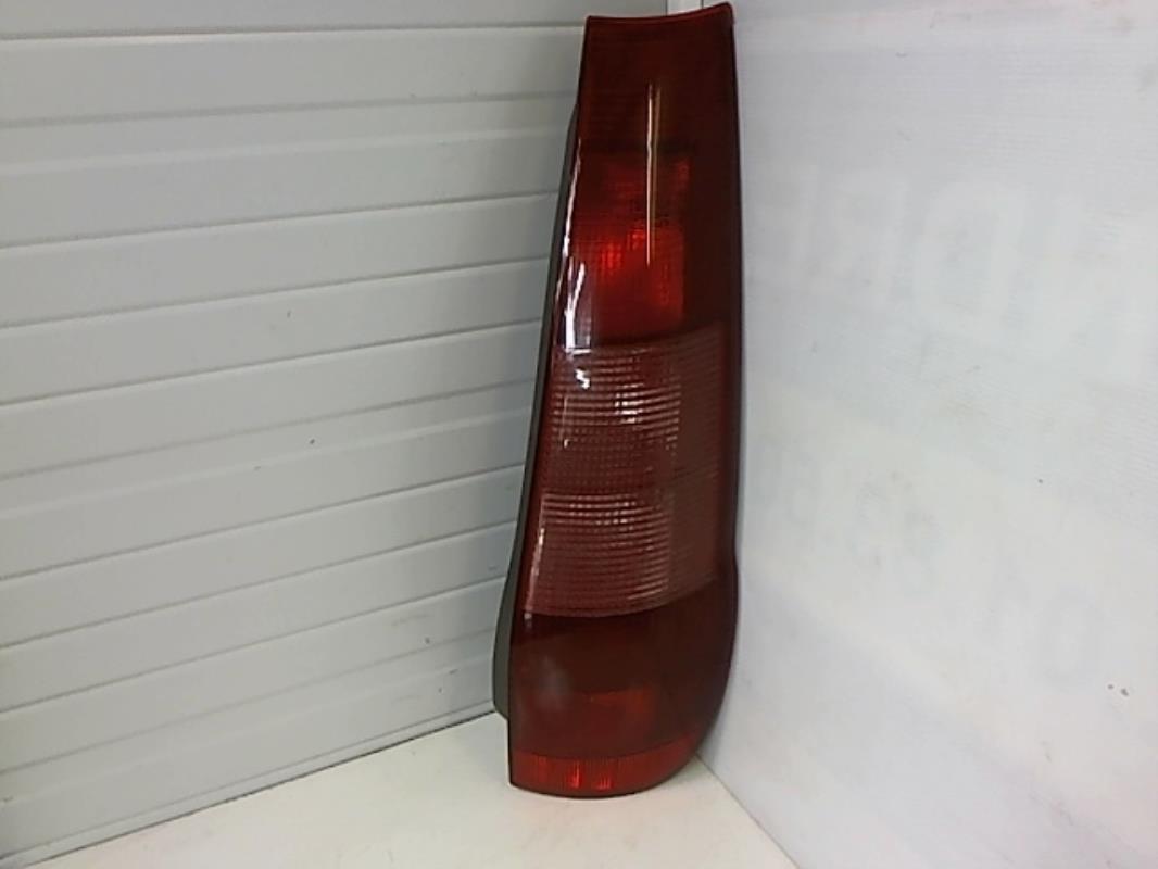 Fanale posteriore principale destro (luci)