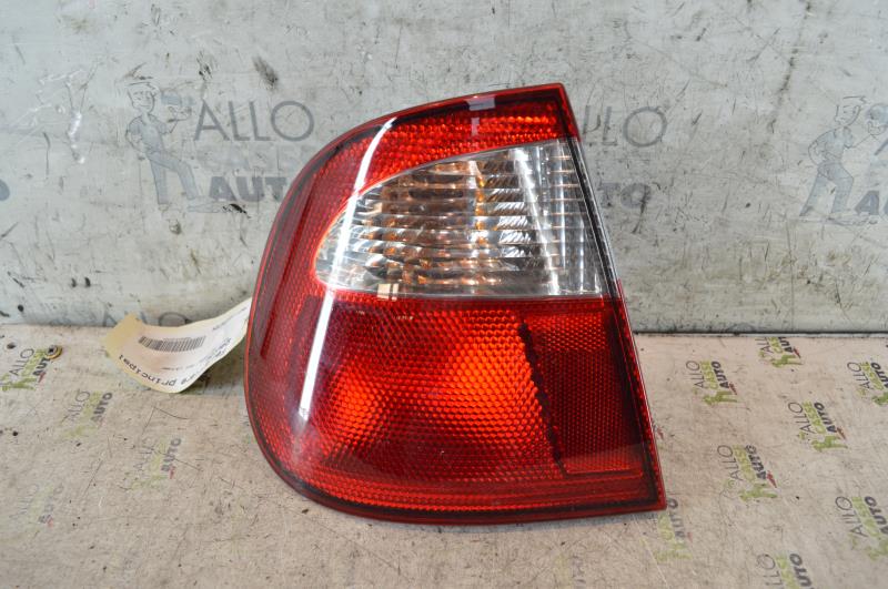 Fanale posteriore principale sinistro (luci)