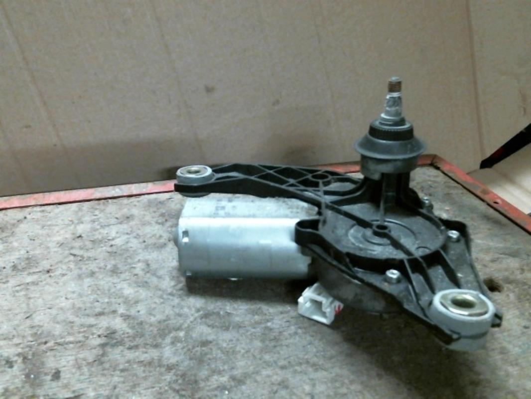 Moteur essuie glace arriere