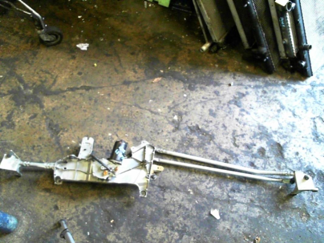 Moteur essuie glace avant