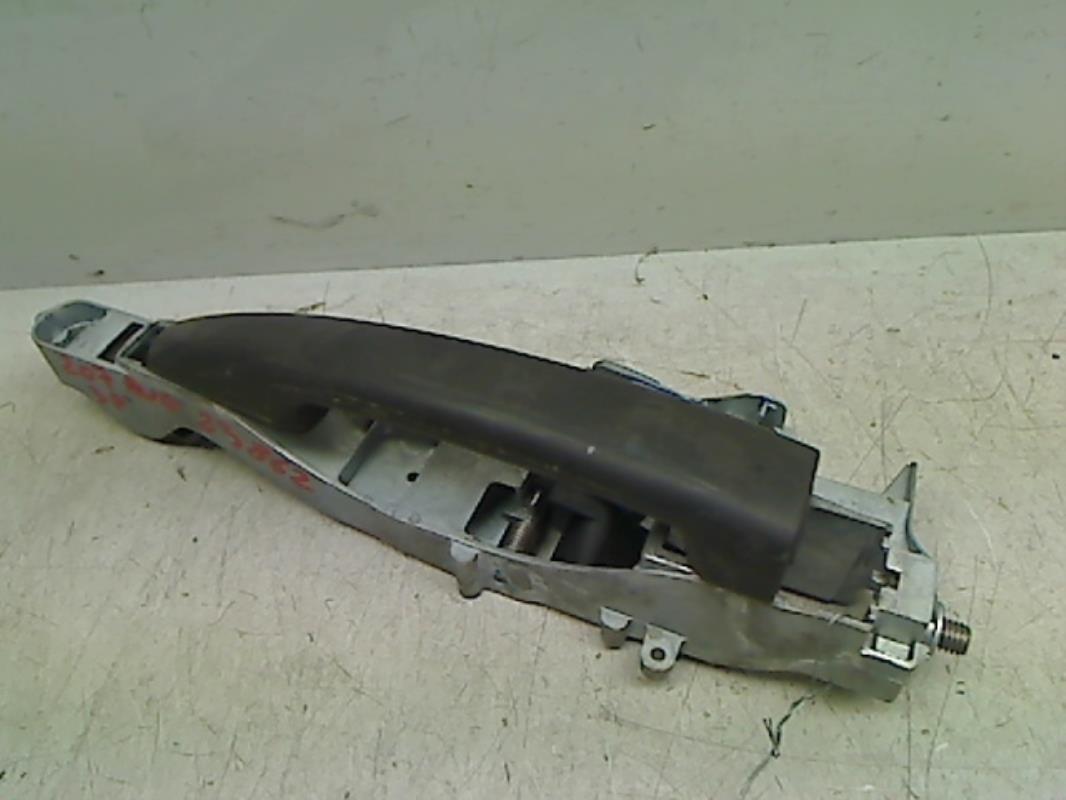 Poignee porte avant gauche