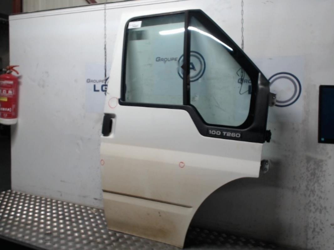 Porte avant droit