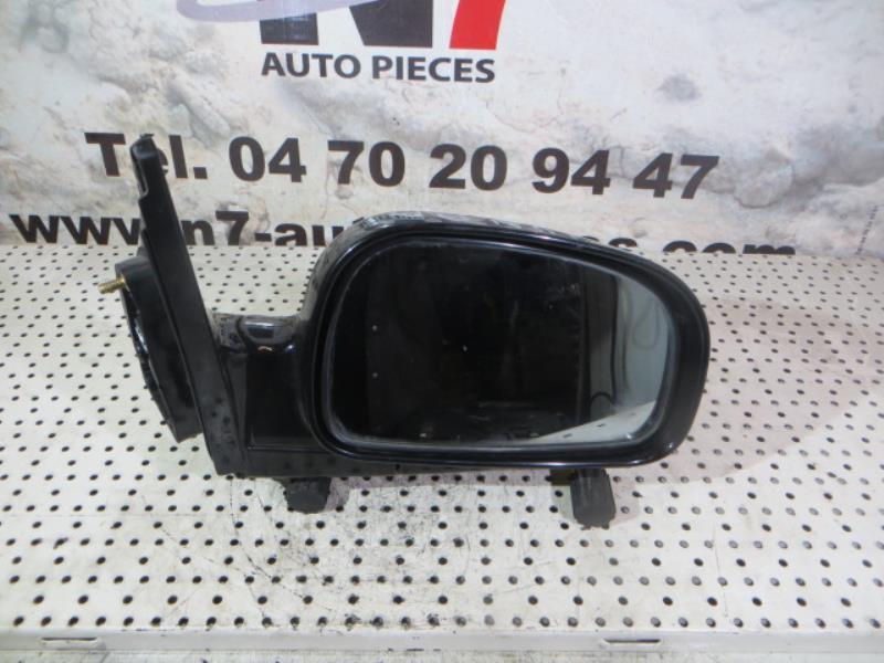 Specchietto retrovisore destro