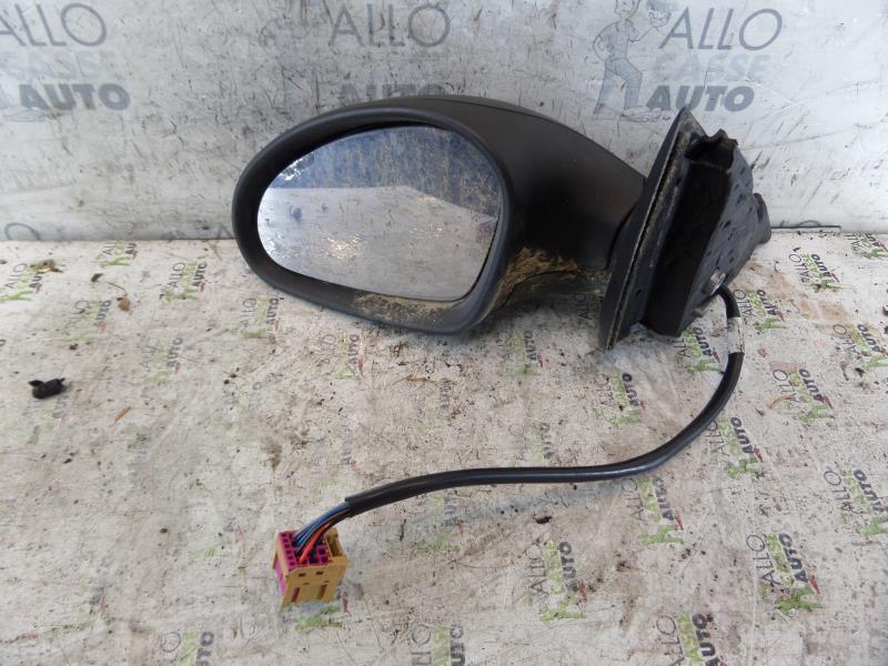 Specchietto retrovisore sinistro