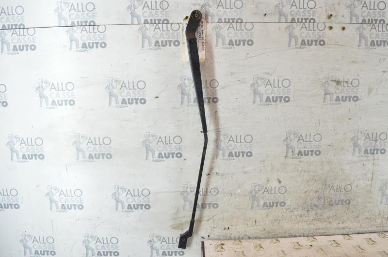 Braccio tergicristallo anteriore destro