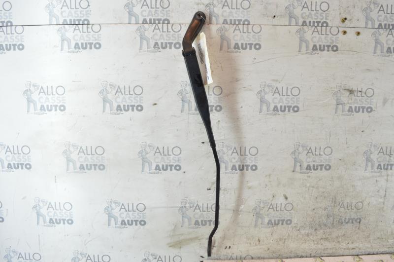 Braccio tergicristallo anteriore destro