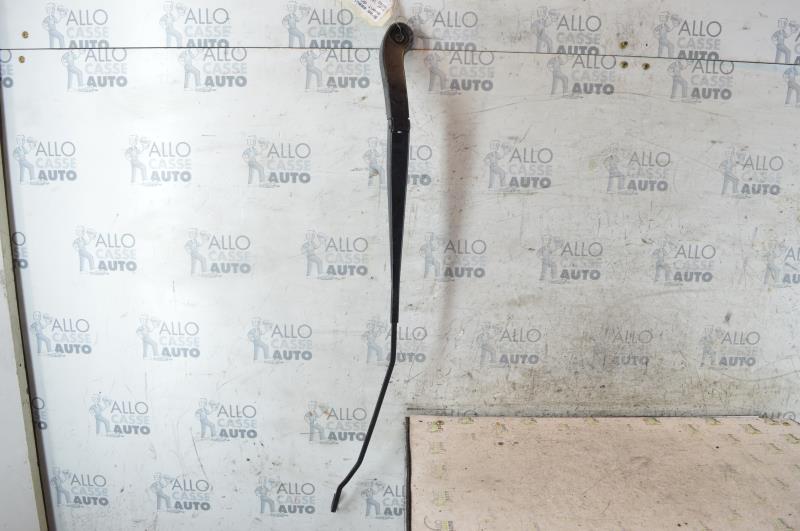 Braccio tergicristallo anteriore destro