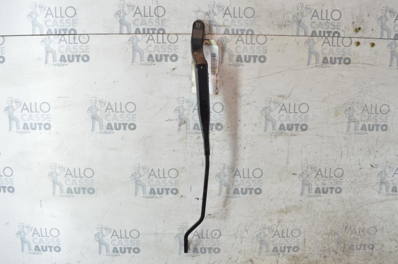 Braccio tergicristallo anteriore destro