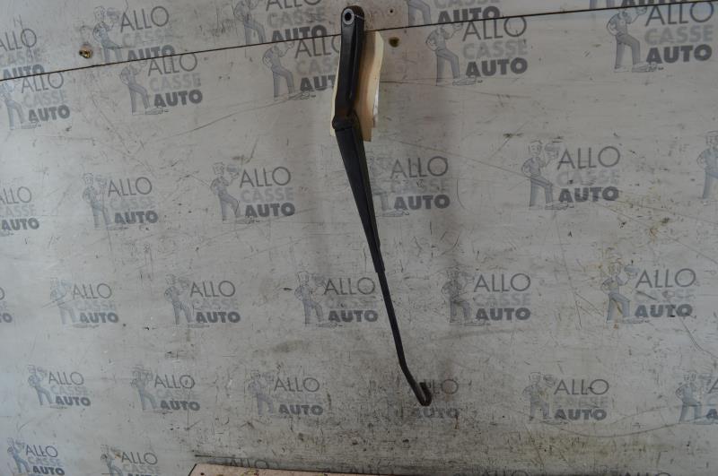 Braccio tergicristallo anteriore sinistro