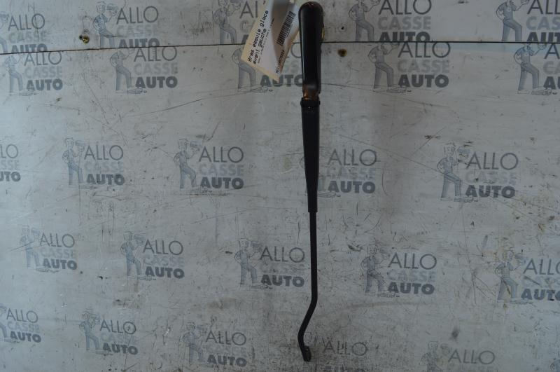 Braccio tergicristallo anteriore sinistro