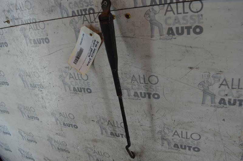 Braccio tergicristallo anteriore sinistro