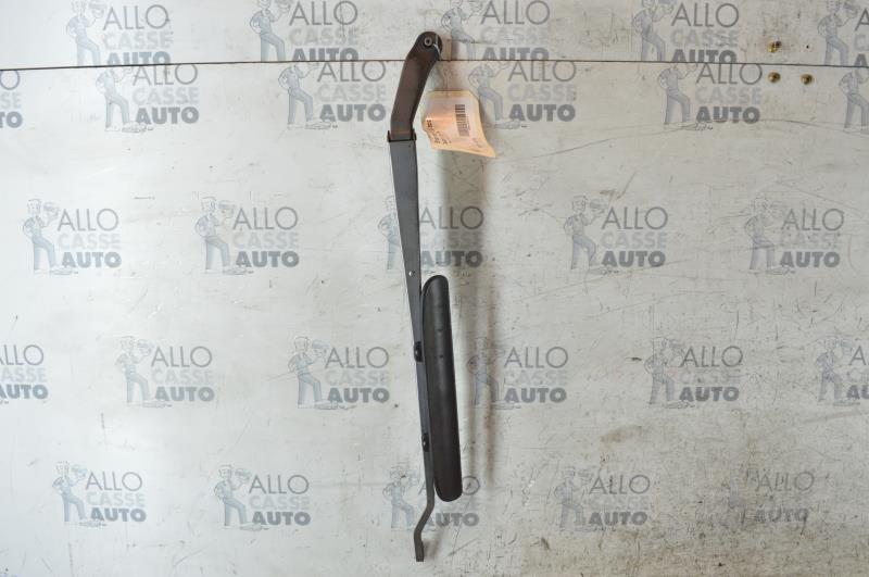 Braccio tergicristallo anteriore sinistro