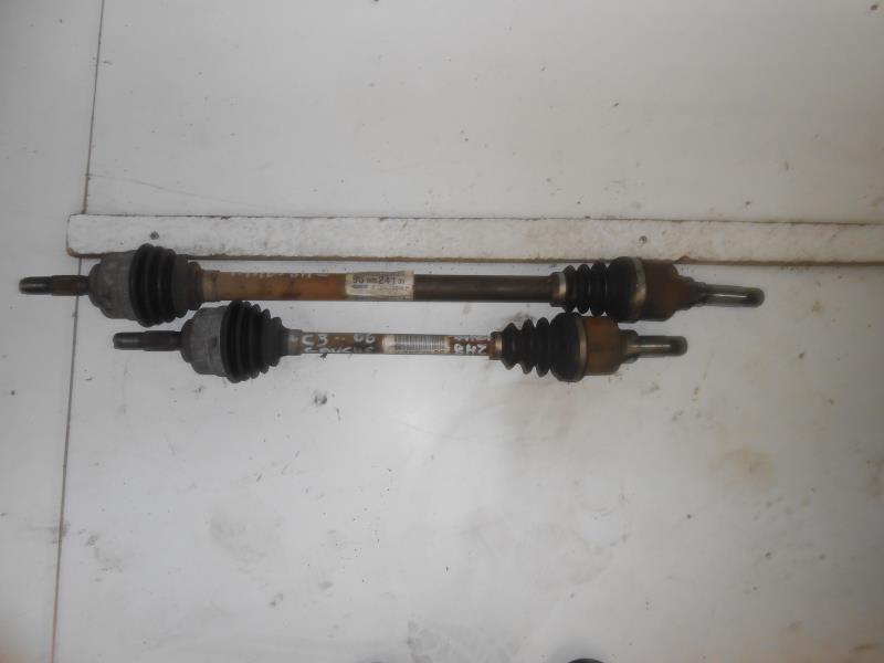 Cardan gauche (transmission)