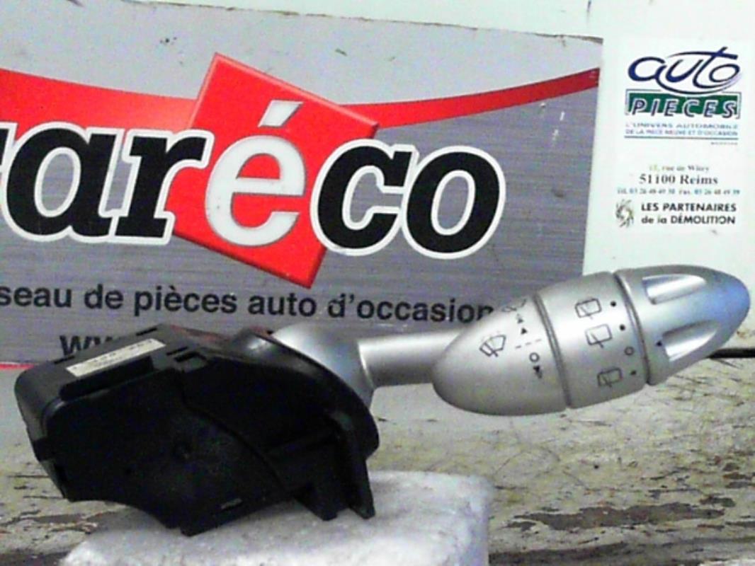 Commodo d'essuie glaces