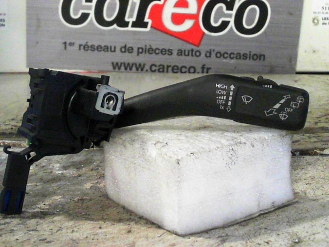 Commodo d'essuie glaces